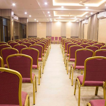 Daksh The Madhuvan Suites Dwarka Exterior photo